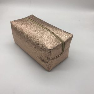 Gold-embossed octagonal PU bag1