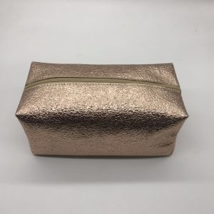 Gold-embossed octagonal PU bag3